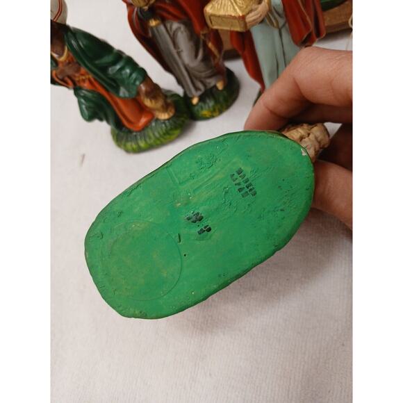 VNTG Nativity Set Hand Carved Wood Hand Painted 11 Pieces Stable Japan Christmas - Picture 11 of 16